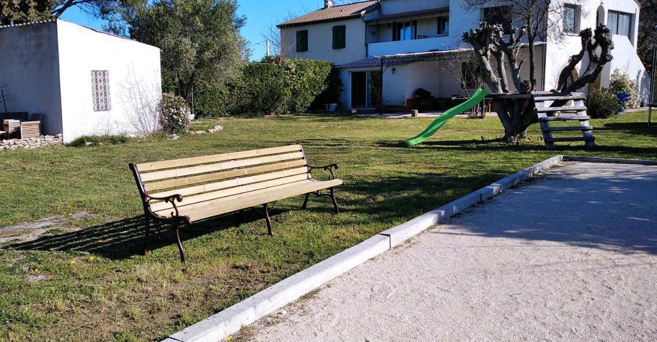 Uchaud L'Esperluette En Camargue B&B 외부 사진