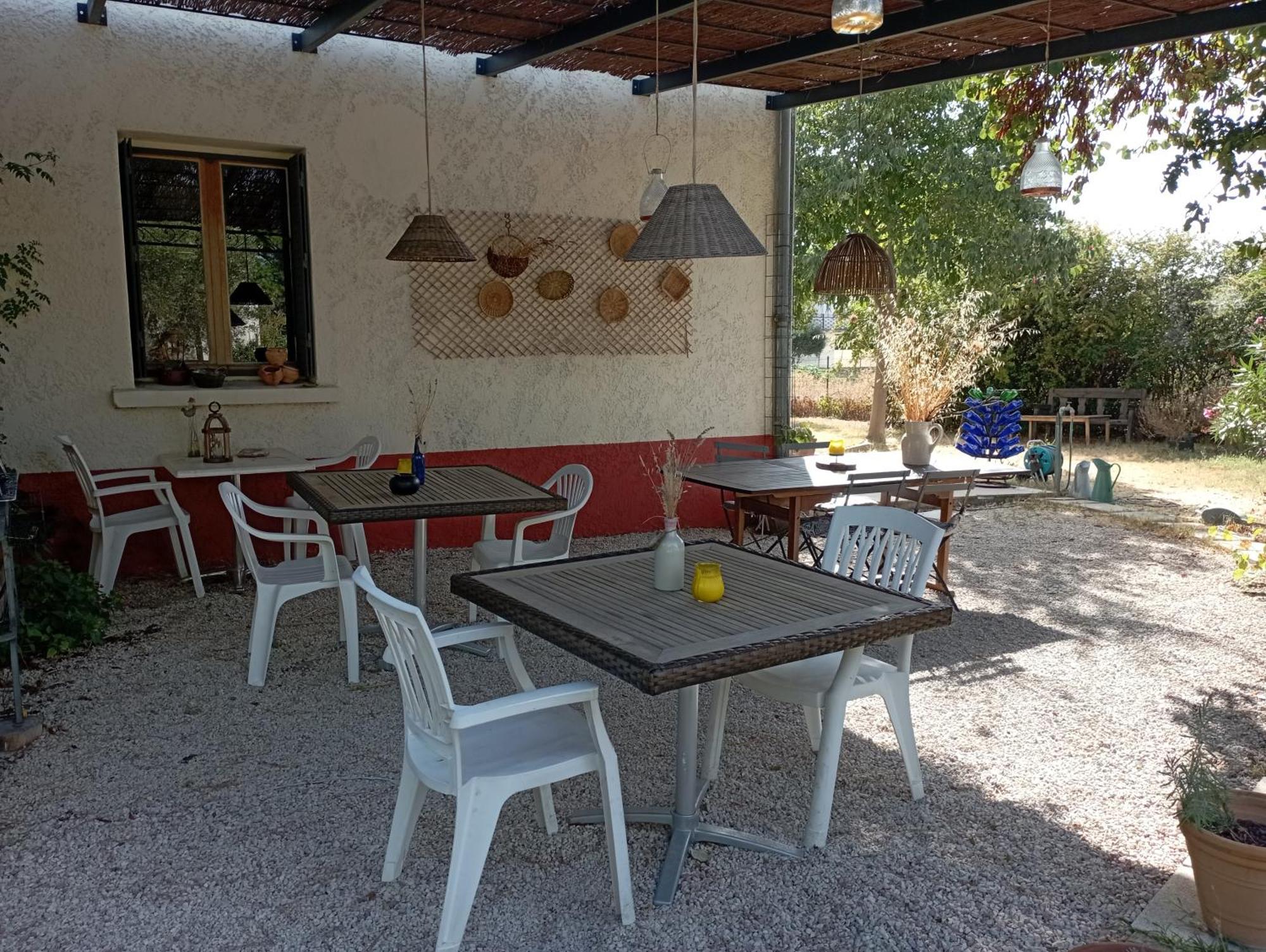 Uchaud L'Esperluette En Camargue B&B 외부 사진