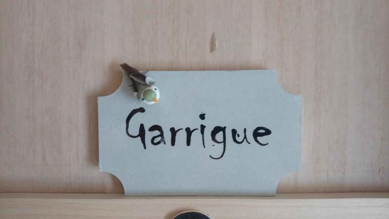 Uchaud L'Esperluette En Camargue B&B 외부 사진